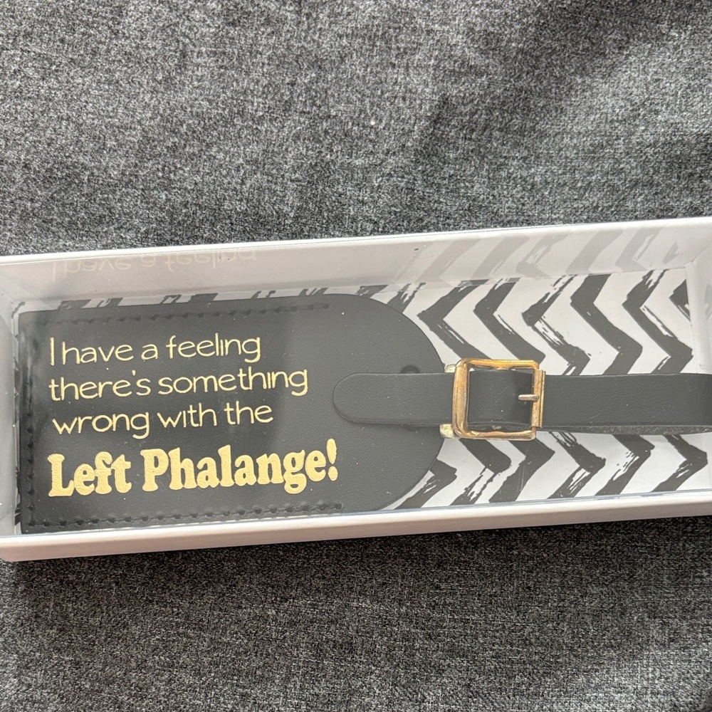 F•R•I•E•N•D•S Black and Gold Luggage Tag